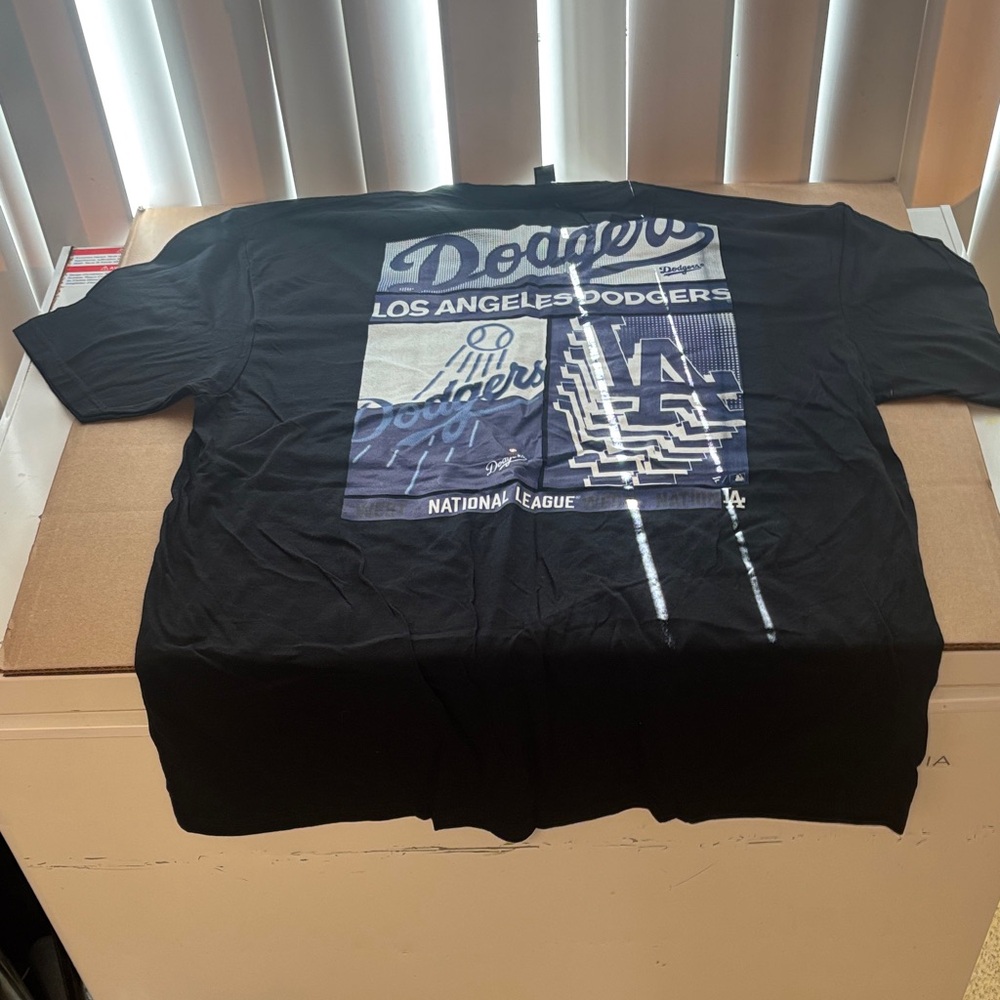 Los Angeles Dodgers Black T-Shirt size XL